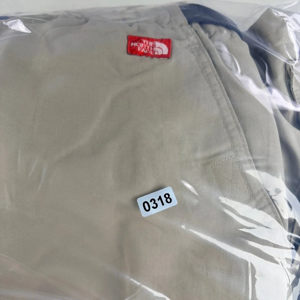 The North Face Mens Tan Khaki Nylon Cargo Hiking Shorts Integrated Belt Size M
